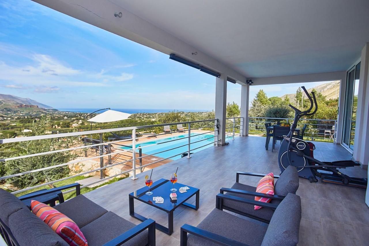 Villa Luxury Con Piscina Privata Vista Mare - Castellammare Del Golfo Kültér fotó